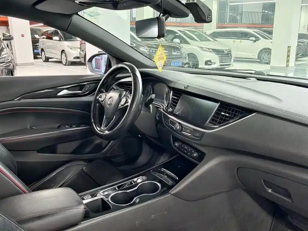 Buick Regal 2020 GS 28T Elite — миниатюра 8