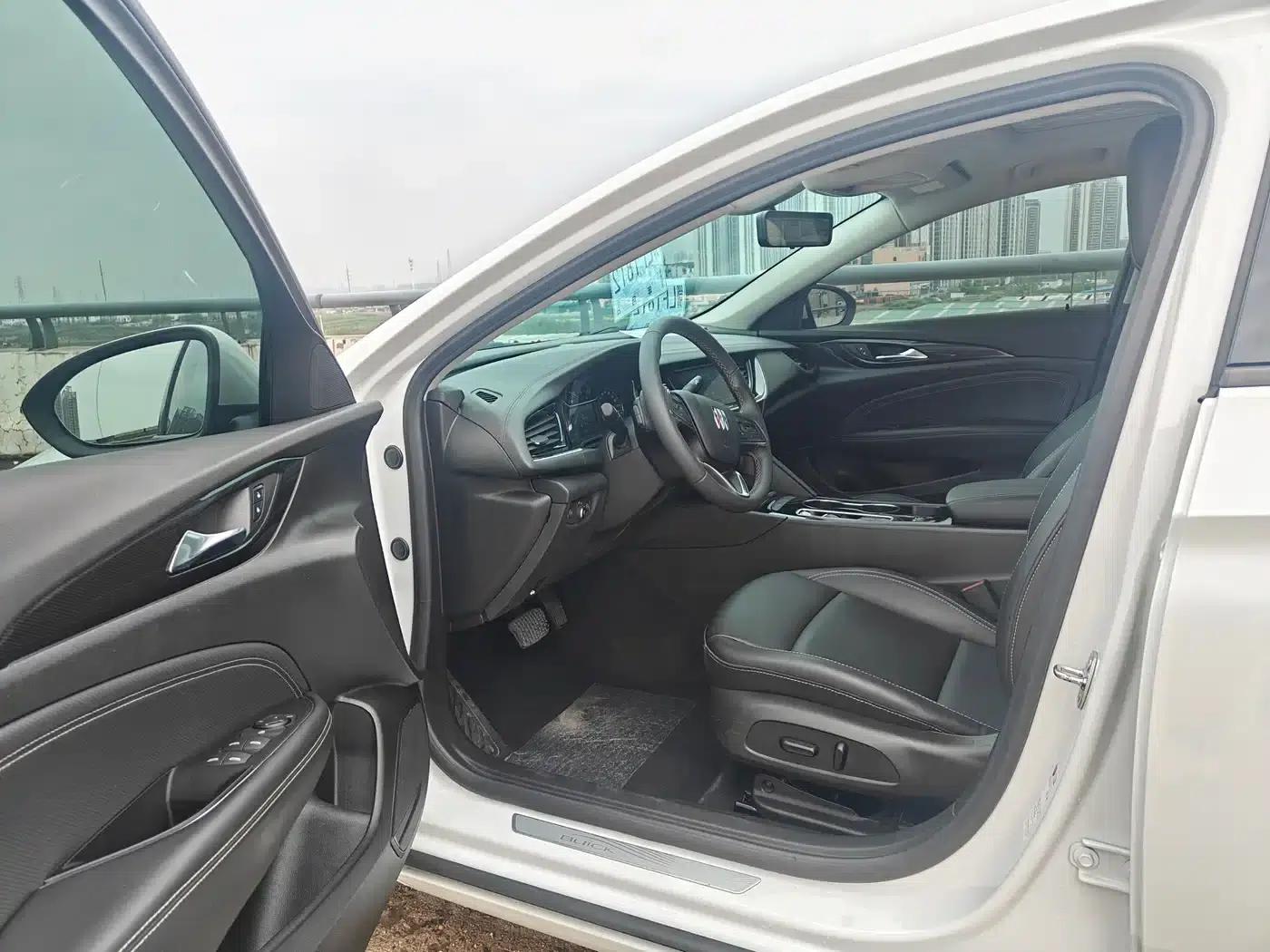 Buick Regal 2024 25T Premium Edition — миниатюра 7