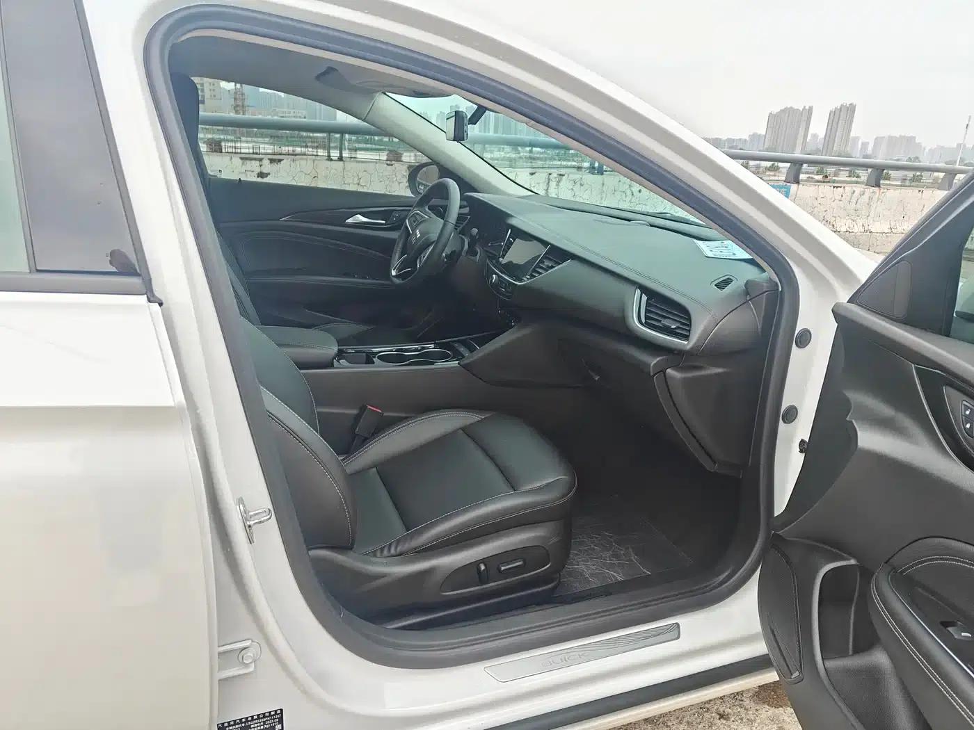 Buick Regal 2024 25T Premium Edition — миниатюра 8