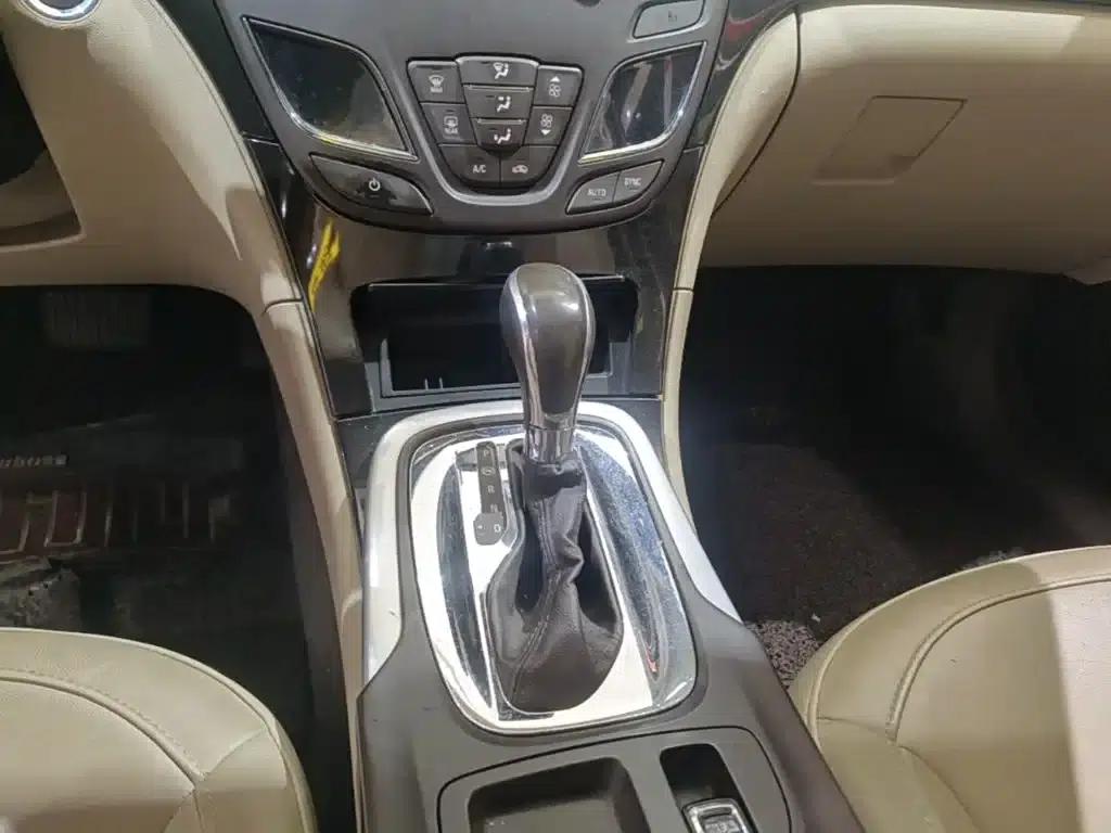 Buick Regal 2014 2.0L Elite Fashion Edition — миниатюра 14