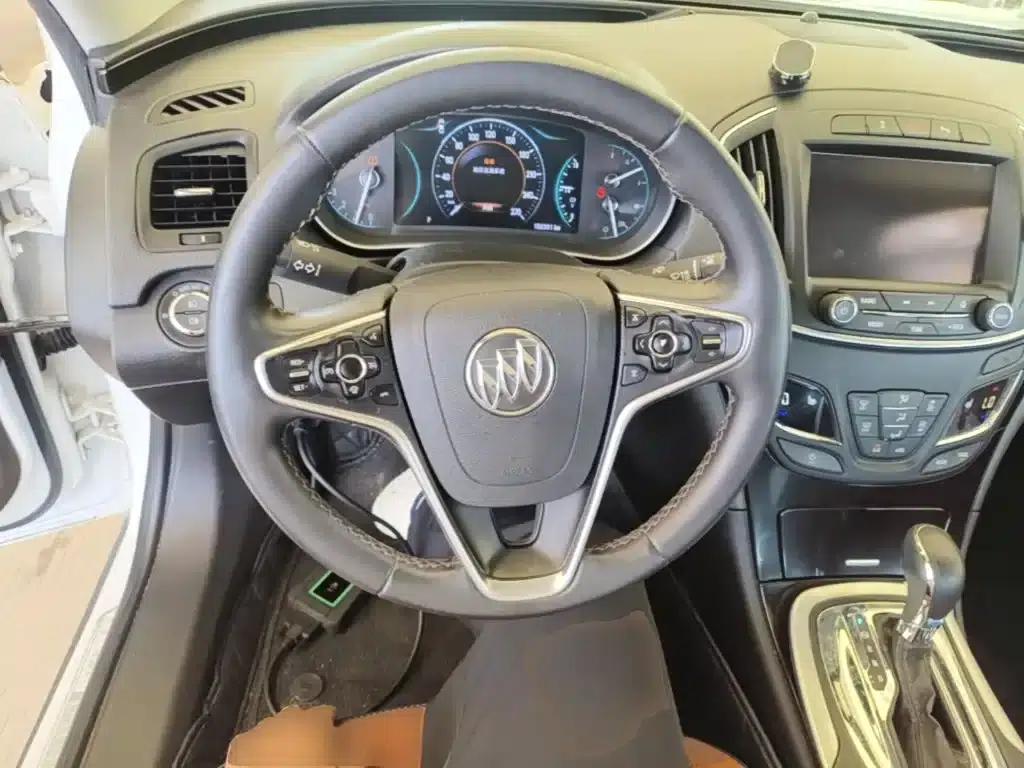 Buick Regal 2015 1.6T Elite Technology Edition — миниатюра 11