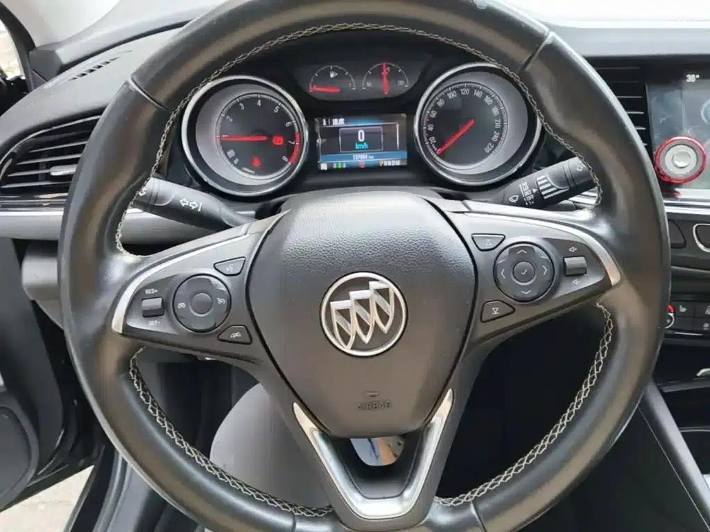 Buick Regal 2017 20T Elite — миниатюра 11