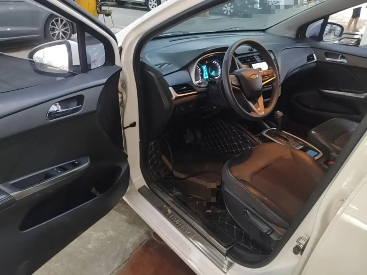 Chevrolet Lova RV 2016 1.5L Automatic Smart Drive Edition — миниатюра 18