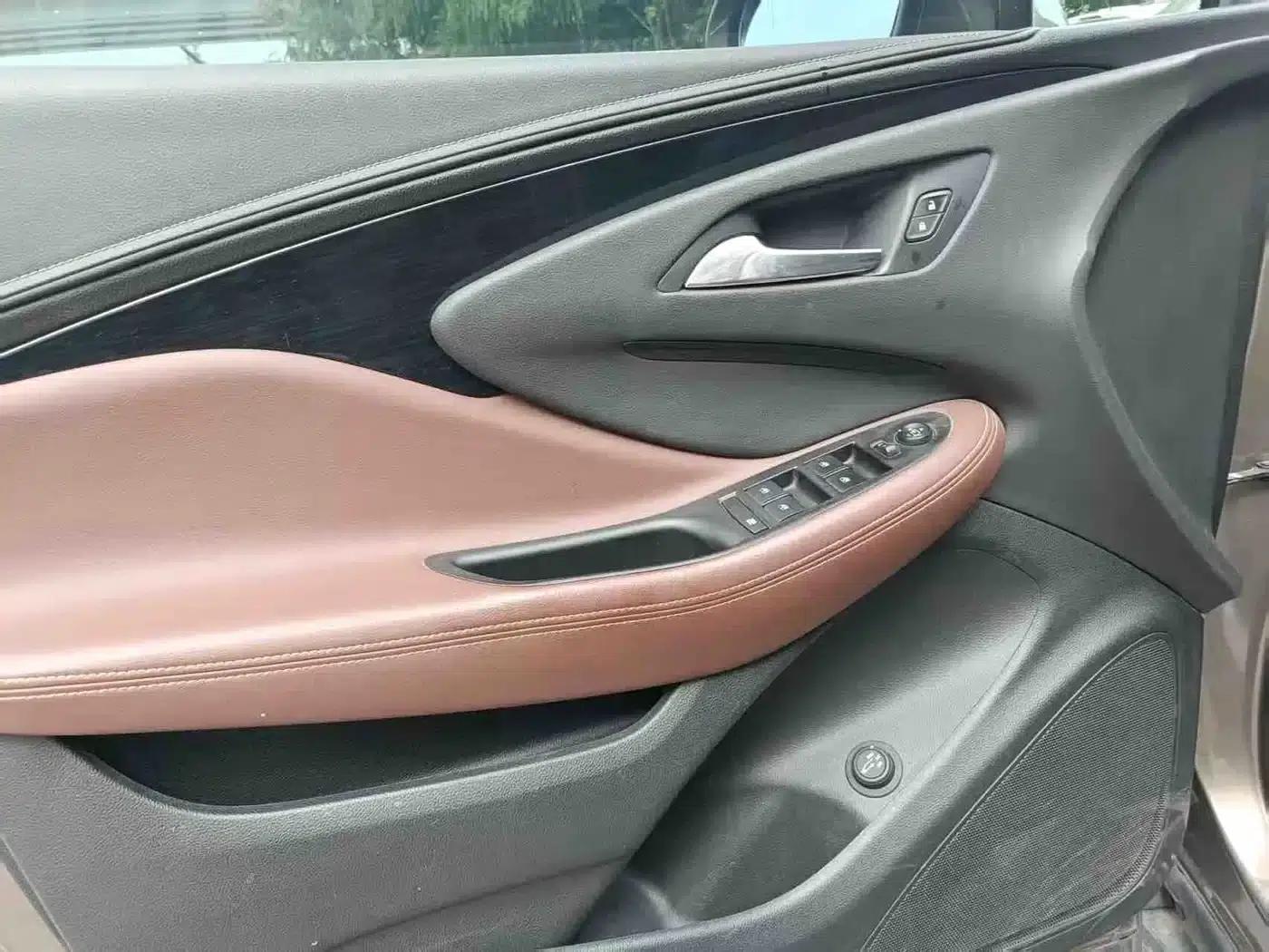 2018 Buick Envision Plus 20T 2WD Luxury — миниатюра 4