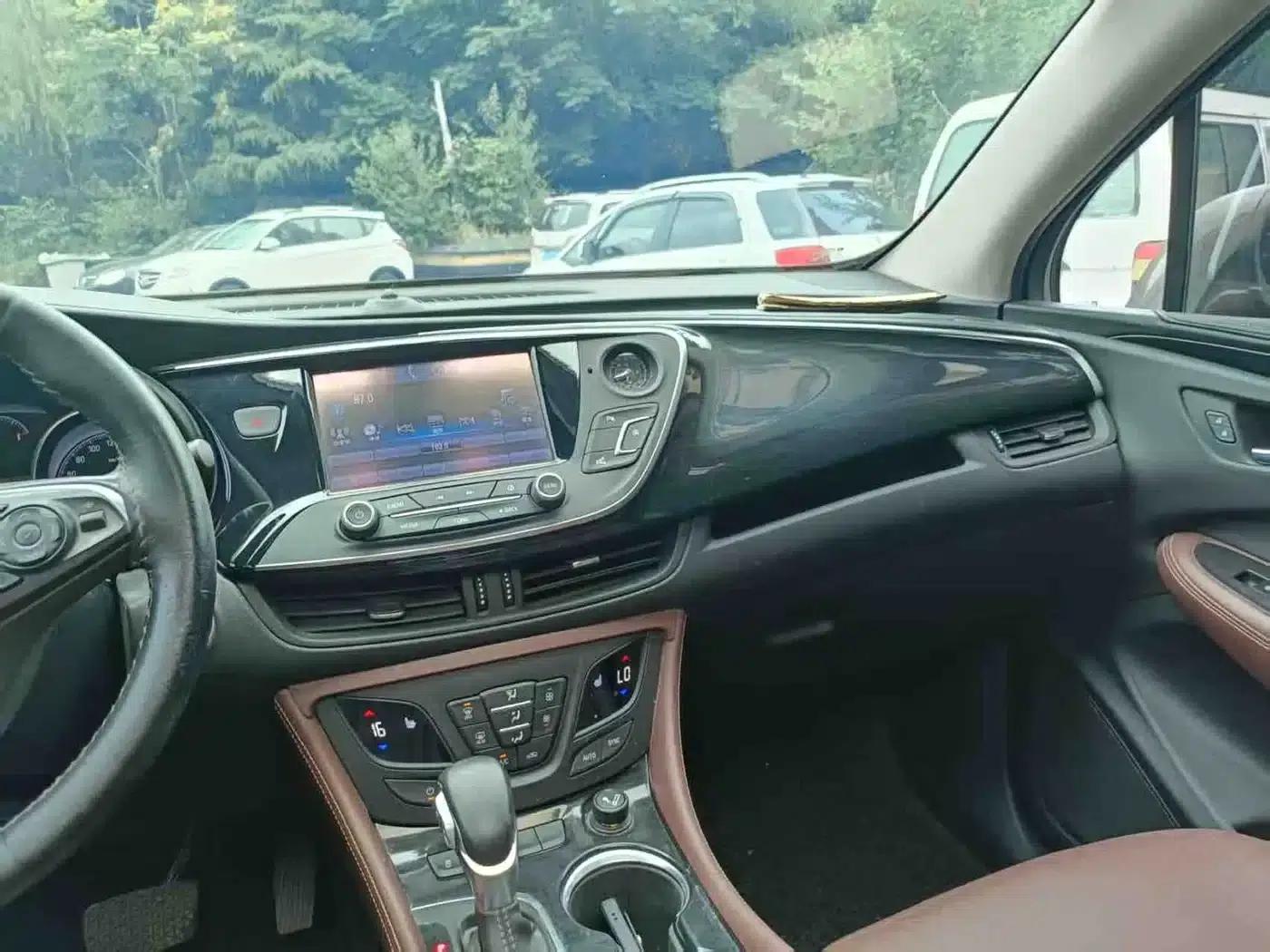 2018 Buick Envision Plus 20T 2WD Luxury — миниатюра 10