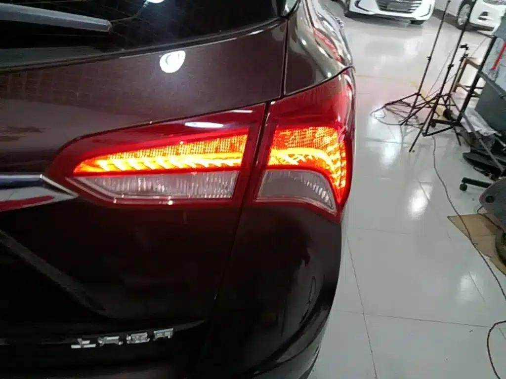 Envision Plus 2019 20T 2WD Elite (National V Emission Standard) — миниатюра 8
