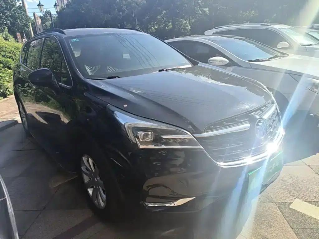 Envision Plus 2020 20T Two-Wheel Drive Leading Edition — миниатюра 4
