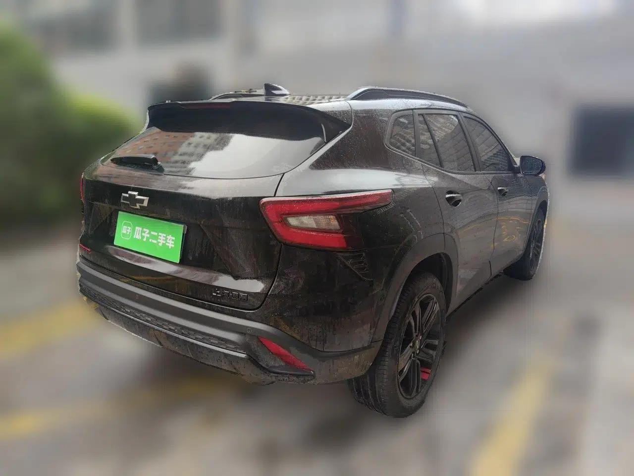 Chevrolet Seeker 2023 1.5T CVT Redline Exclusive Custom Edition — миниатюра 6