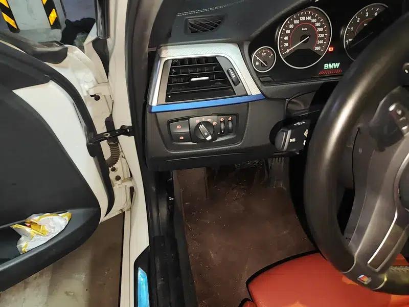 2019 BMW 3 Series 320i M Sport Package — миниатюра 13