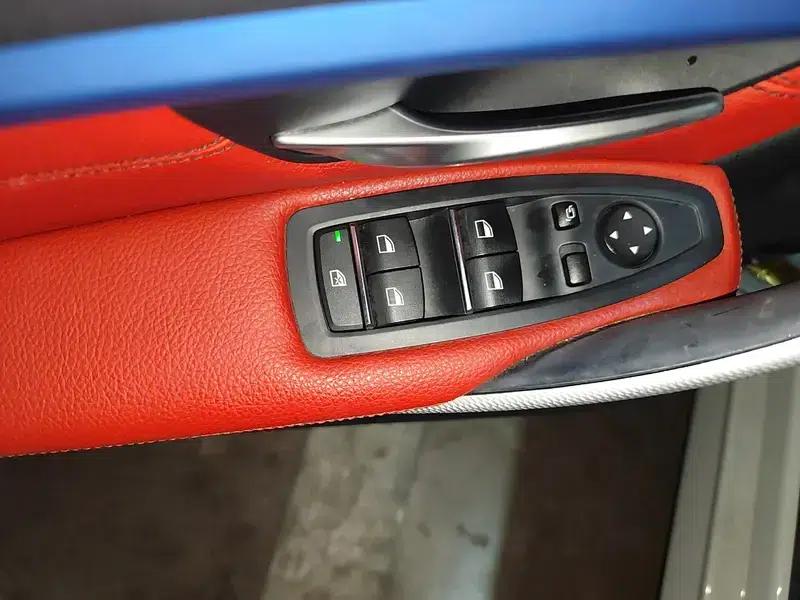 2019 BMW 3 Series 320i M Sport Package — миниатюра 15