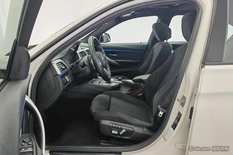 2018 BMW 3 Series 320i M Sport Package — миниатюра 24