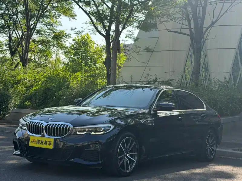 2021 BMW 3 Series 320Li M Sport Package — миниатюра 1