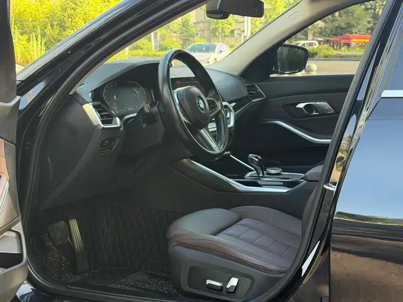 2021 BMW 3 Series 320Li M Sport Package — миниатюра 22