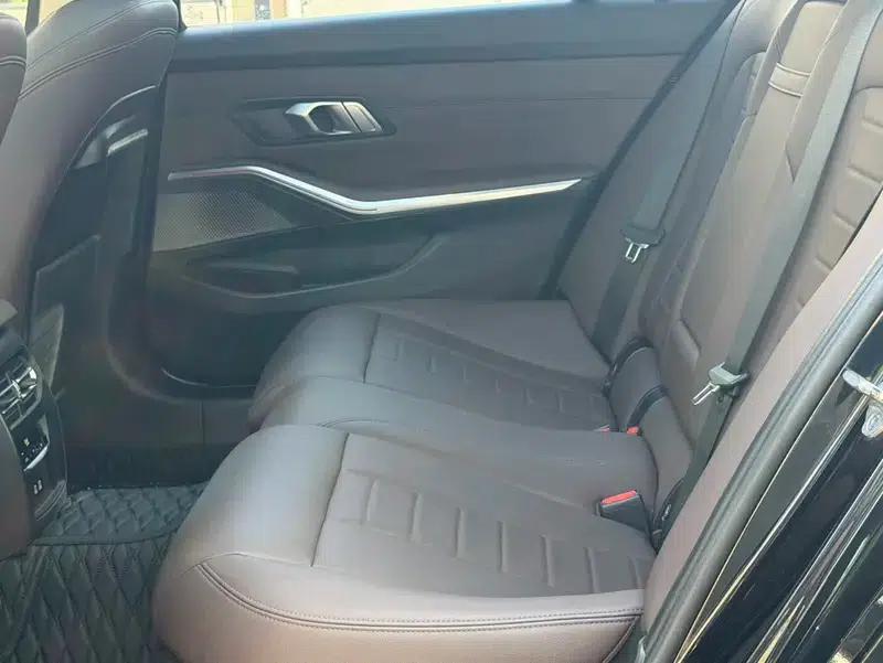 2021 BMW 3 Series 320Li M Sport Package — миниатюра 23