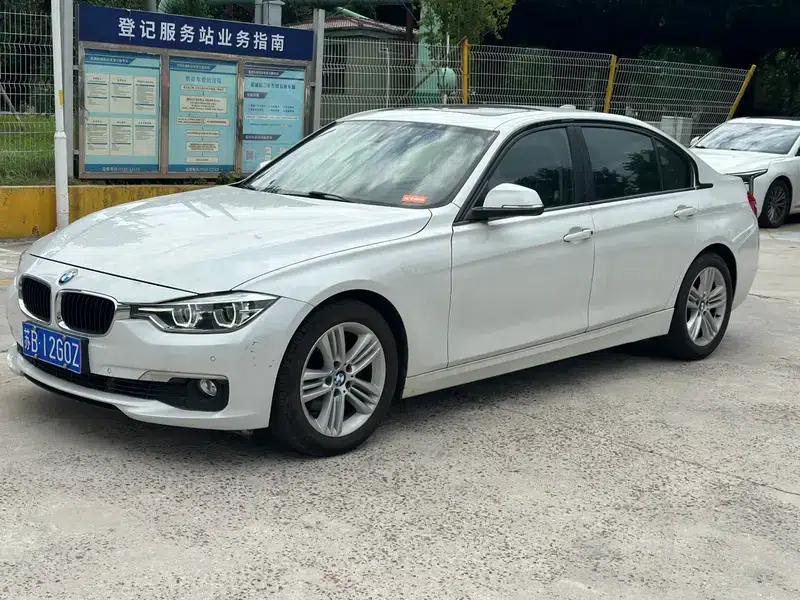 2017 BMW 3 Series 320Li Fashion Edition — миниатюра 1