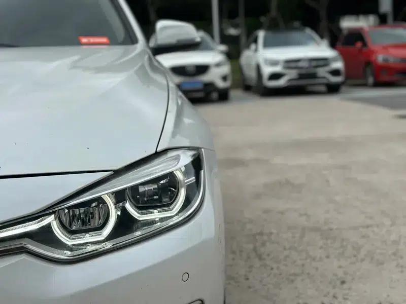 2017 BMW 3 Series 320Li Fashion Edition — миниатюра 6
