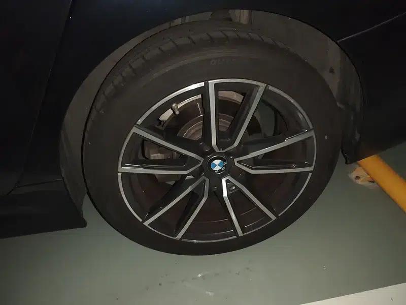 2023 BMW 3 Series 325Li M Sport Package — миниатюра 21