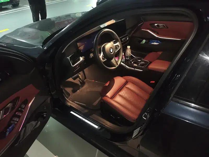 2023 BMW 3 Series 325Li M Sport Package — миниатюра 7
