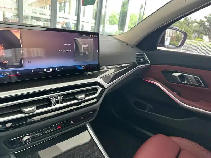 2023 BMW 3 Series 325Li M Sport Package — миниатюра 11