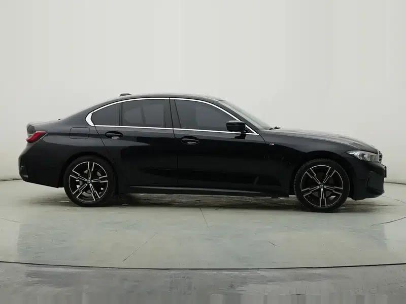 2023 BMW 3 Series 325i M Sport Package — миниатюра 8