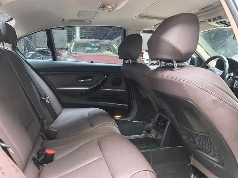 2019 BMW 3 Series 320Li M Sport Package — миниатюра 9