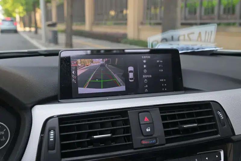2017 BMW 3 Series 320i M Sport — миниатюра 17