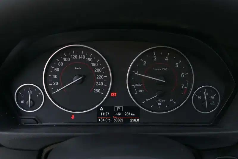 2017 BMW 3 Series 320i M Sport — миниатюра 25