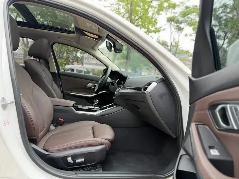 2022 BMW 3 Series Facelift 320Li M Sport Package — миниатюра 16