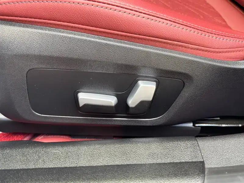 2022 BMW 3 Series 325i M Sport Shadow Edition — миниатюра 11