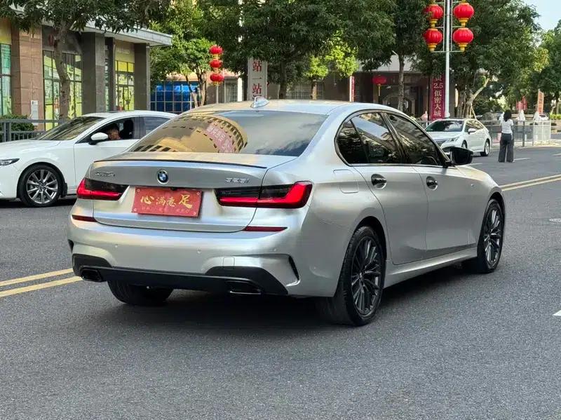2022 BMW 3 Series 325i M Sport Shadow Edition — миниатюра 7