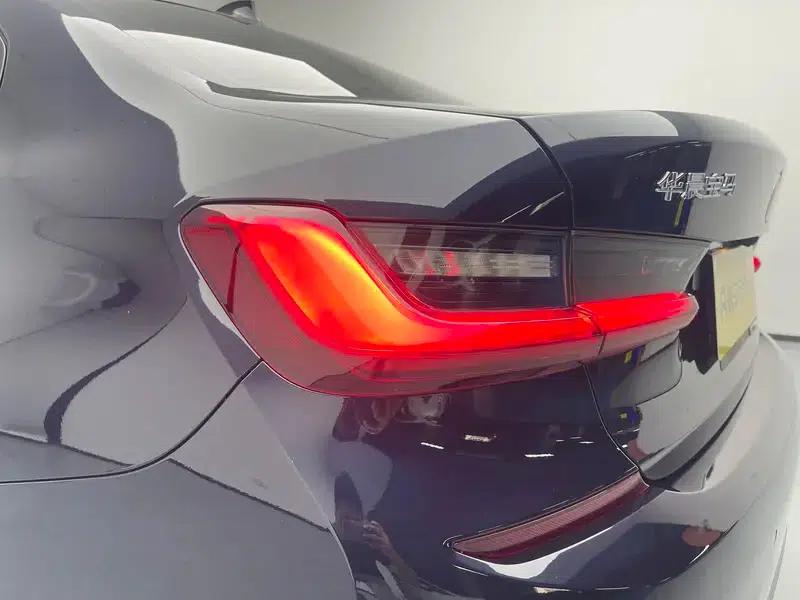 2020 BMW 3 Series Facelift 325i M Sport Shadow Edition — миниатюра 13