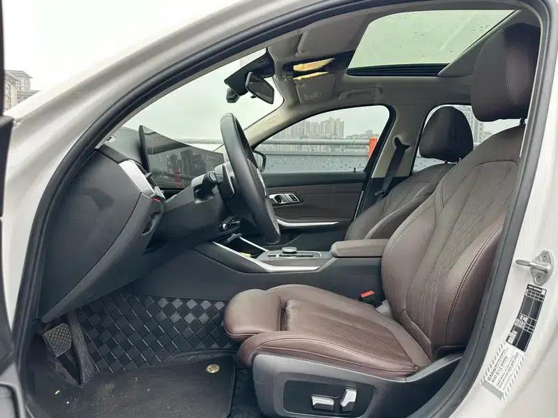 2023 BMW 3 Series 325i M Sport Package — миниатюра 13
