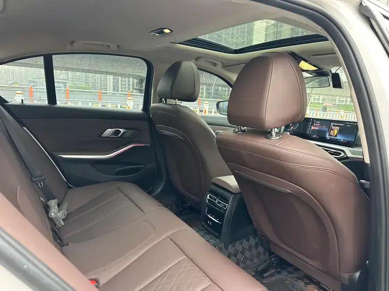 2023 BMW 3 Series 325i M Sport Package — миниатюра 16