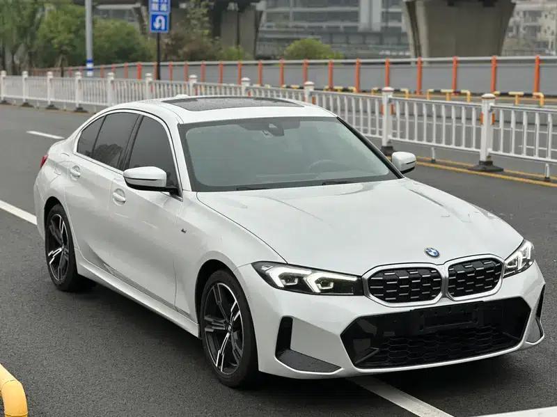2023 BMW 3 Series 325i M Sport Package — миниатюра 3
