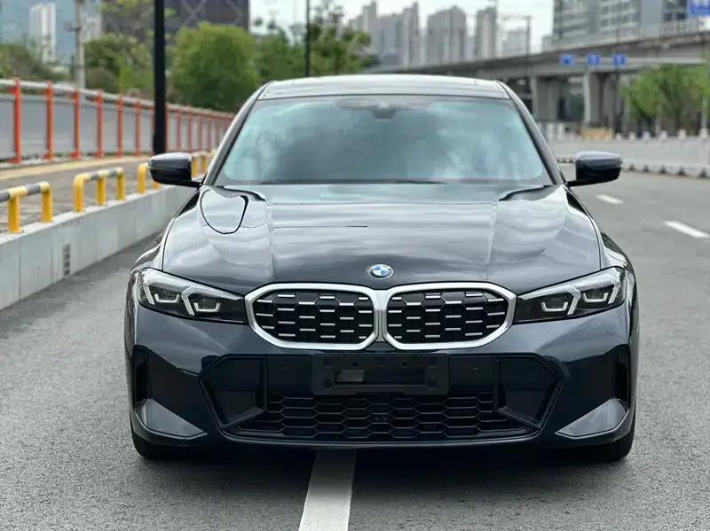 2023 BMW 3 Series 325Li M Sport Package — миниатюра 2