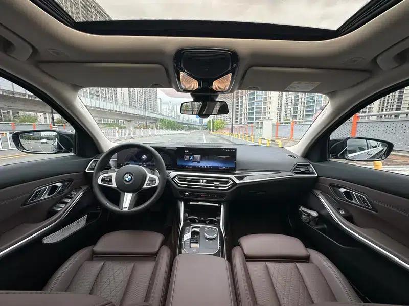 2023 BMW 3 Series 325Li M Sport Package — миниатюра 9