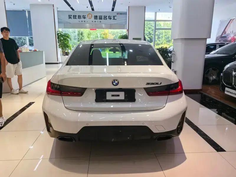 2026 BMW 3 Series 330Li M Sport Shadow Edition — миниатюра 5