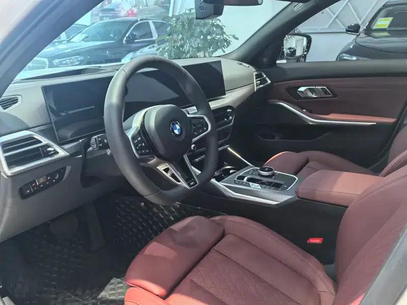 2026 BMW 3 Series 330Li M Sport Shadow Edition — миниатюра 10