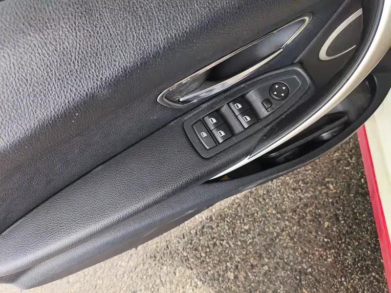 2014 BMW 3 Series 320i Progressive — миниатюра 15
