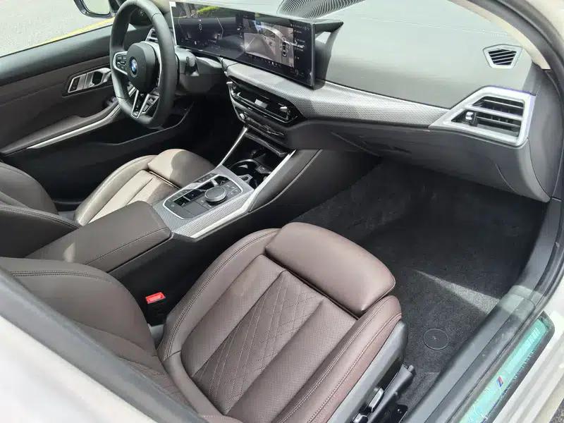 2026 BMW 3 Series 330Li M Sport Shadow Edition — миниатюра 13