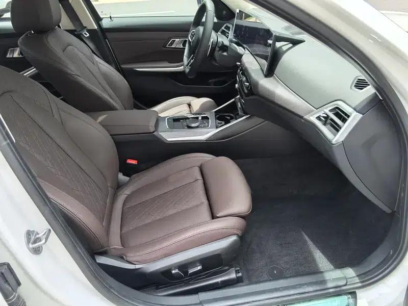 2026 BMW 3 Series 330Li M Sport Shadow Edition — миниатюра 15