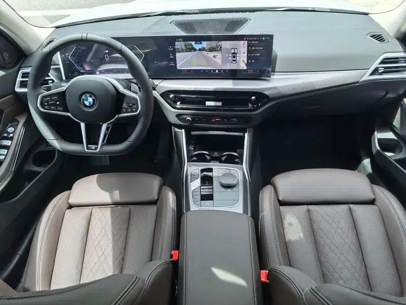 2026 BMW 3 Series 330Li M Sport Shadow Edition — миниатюра 22