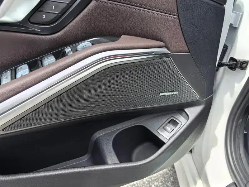 2026 BMW 3 Series 330Li M Sport Shadow Edition — миниатюра 31