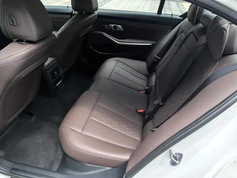 2026 BMW 3 Series 330Li M Sport Shadow Edition — миниатюра 34