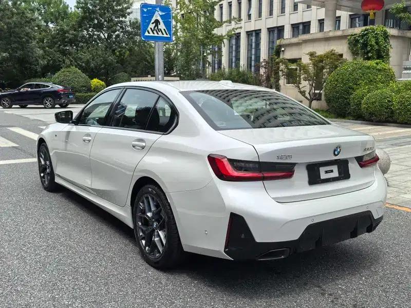 2026 BMW 3 Series 330Li M Sport Shadow Edition — миниатюра 5