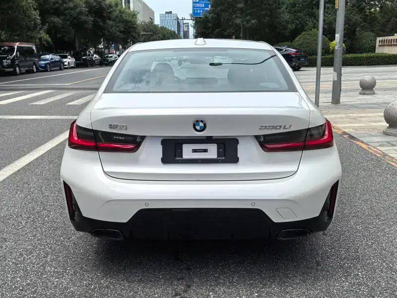 2026 BMW 3 Series 330Li M Sport Shadow Edition — миниатюра 6