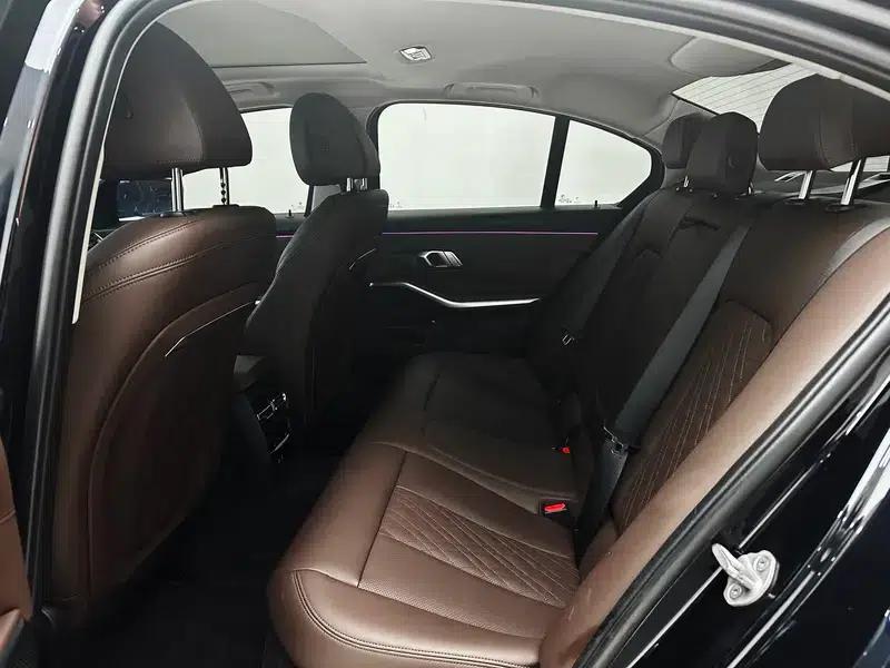 2023 BMW 3 Series 320i M Sport Package — миниатюра 20