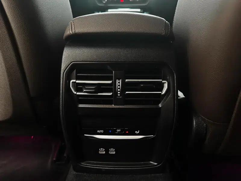 2023 BMW 3 Series 320i M Sport Package — миниатюра 9