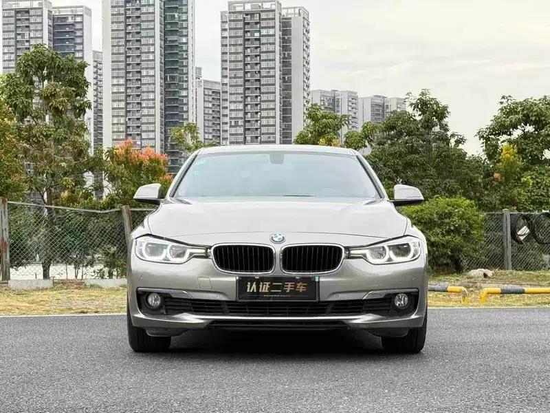 2017 BMW 3 Series 320Li Fashion Edition — миниатюра 2