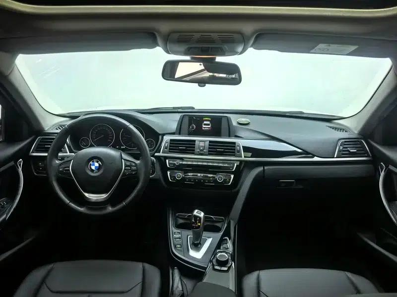 2017 BMW 3 Series 320Li Fashion Edition — миниатюра 14